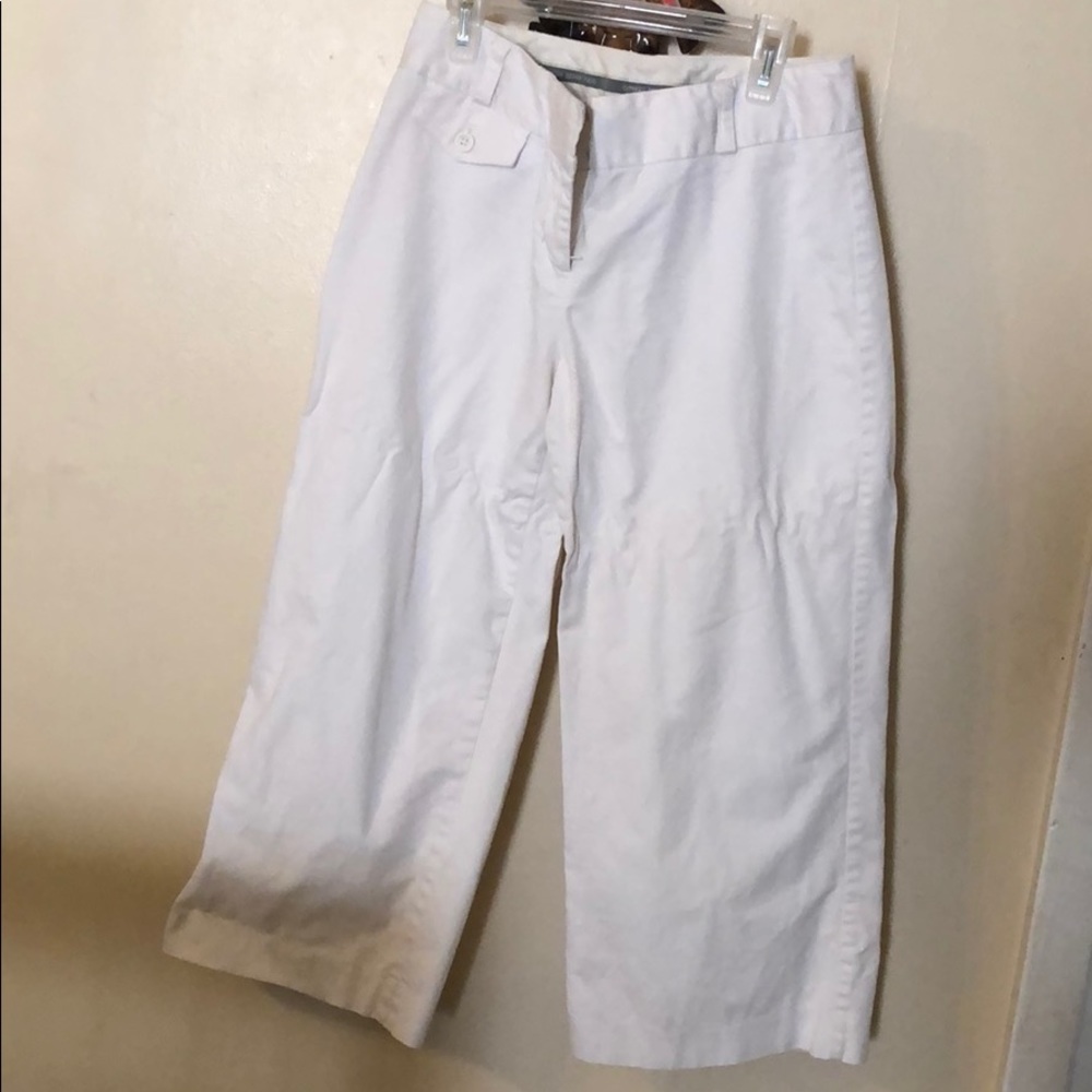 Women’s express design studio white capris size 2